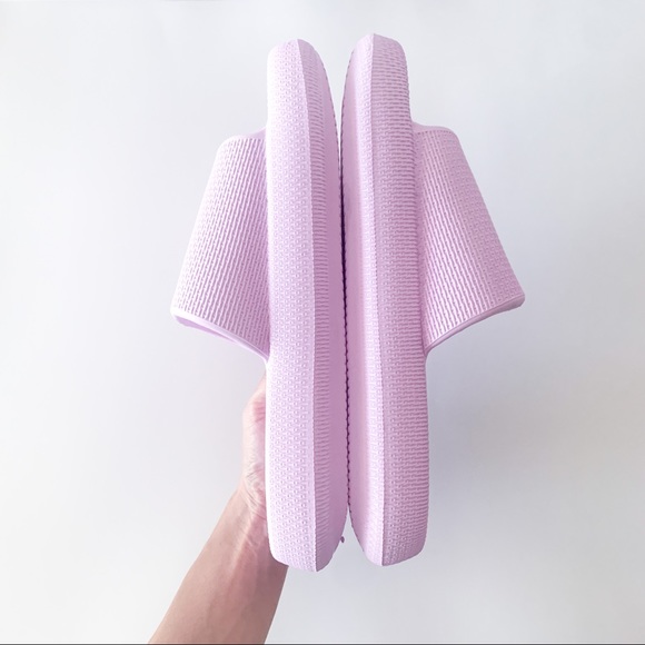 Joomra Pillow Slides Slippers in Lilac Lavender - Picture 3 of 10